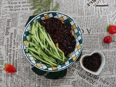 老北京鸡肉炸酱